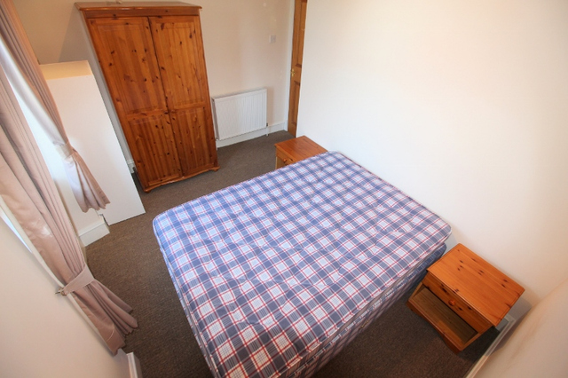  Image of 1 bedroom Flat to rent in Walker Road Aberdeen AB11 at Torry Aberdeen Aberdeen, AB11 8BL