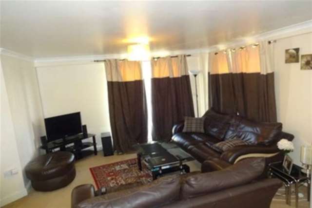  Image of 1 bedroom Flat to rent in Waterfront Way Walsall WS2 at Walsall, WS2 9NH