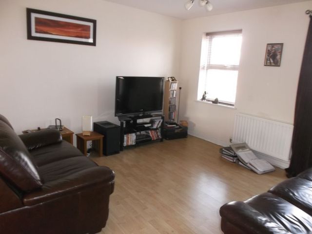  Image of 2 bedroom Flat for sale in Watermint Drive Tuffley Gloucester GL4 at Watermint Drive Tuffley Gloucester, GL4 0SZ