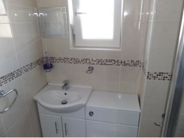  Image of 4 bedroom Terraced house to rent in Wellington Street Greenock PA15 at Greenock Inverclyde Inverclyde, PA15 4NG