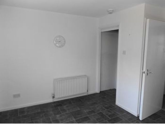  Image of 4 bedroom Terraced house to rent in Wellington Street Greenock PA15 at Greenock Inverclyde Inverclyde, PA15 4NG