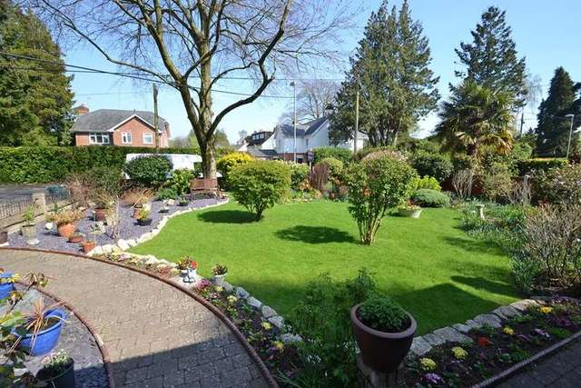  Image of 4 bedroom Detached house for sale in Highfield Road West Moors Ferndown BH22 at West Moors Ferndown, BH22 0LZ