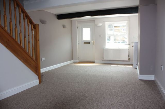  Image of 2 bedroom Semi-Detached house to rent in West Street Weedon Northampton NN7 at West Street  Weedon, NN7 4QU