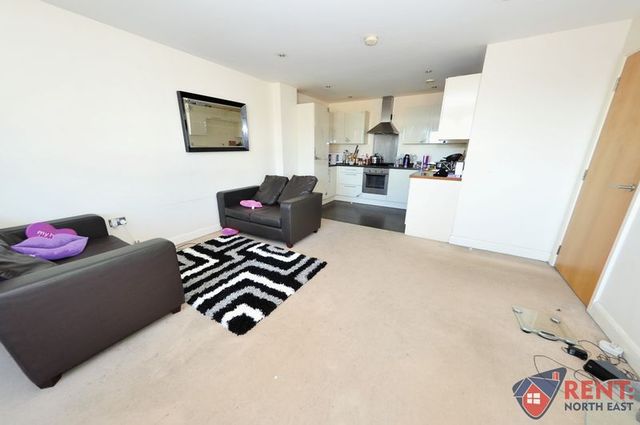  Image of 2 bedroom Flat to rent in West Wear Street Sunderland SR1 at West Wear Street Array Sunderland, SR1 1XD