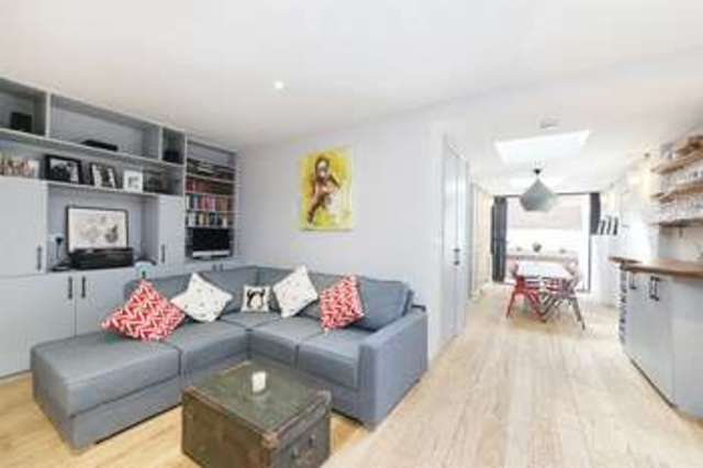  Image of 2 bedroom Flat for sale in Westbourne Park Road London W2 at London  Westbourne Grove, W2 5QL