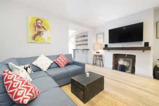 Image of 2 bedroom Flat for sale in Westbourne Park Road London W2 at London  Westbourne Grove, W2 5QL