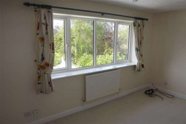  Image of 5 bedroom Detached house to rent in Westminster Drive Radcliffe-on-Trent Nottingham NG12 at Nottingham, NG12 2NL