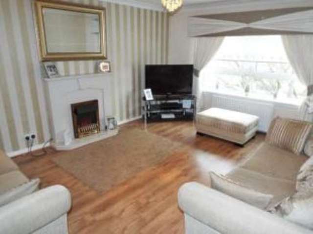  Image of 3 bedroom Flat for sale in Whifflet Street Coatbridge ML5 at Coatbridge North Lanarkshire Whifflet, ML5 4EB