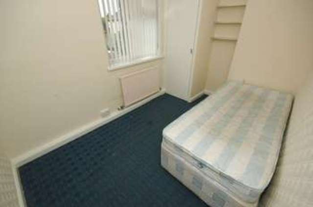  Image of 3 bedroom Terraced house to rent in Whitaker Road Splott Cardiff CF24 at Whitaker Road Tremorfa Cardiff, CF24 2RL