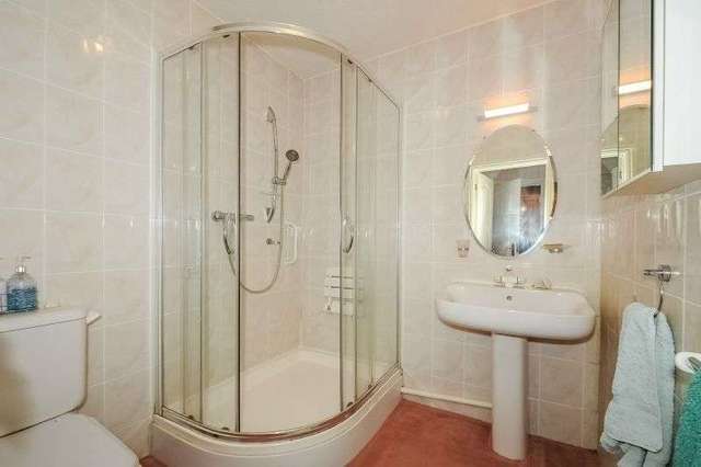  Image of 2 bedroom Flat for sale in Eastbury Avenue Northwood HA6 at 19 Eastbury Avenue  Northwood, HA6 3LE