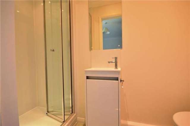  Image of 3 bedroom Bungalow to rent in Willow Way Hauxton Cambridge CB22 at HAUXTON  Hauxton, CB22 5JB