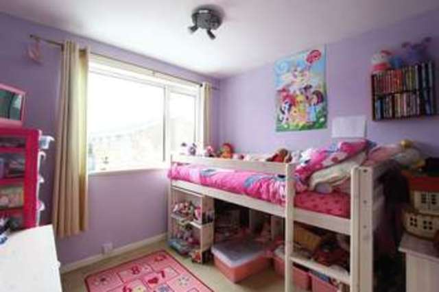  Image of 3 bedroom Detached house for sale in Windsor Road Hull HU5 at Windsor Road  Hull, HU5 4HG