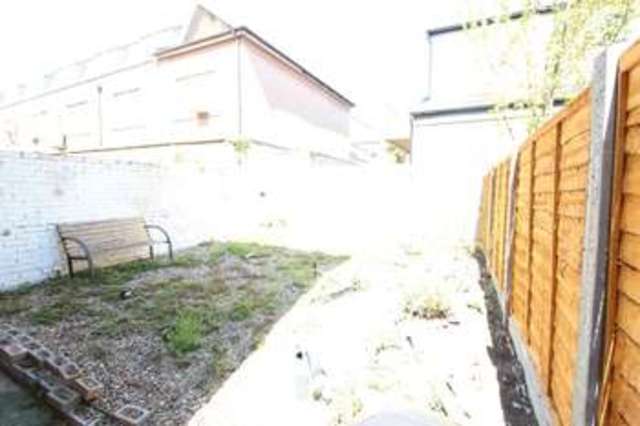  Image of 2 bedroom Flat to rent in Windus Road London N16 at Windus Road  London, N16 6UT