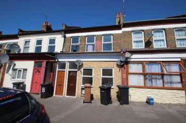  Image of 2 bedroom Flat to rent in Windus Road London N16 at Windus Road  London, N16 6UT