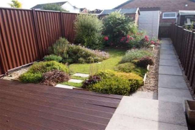  Image of 2 bedroom Property to rent in Woodrush Close Taunton TA1 at Taunton, TA1 3XB