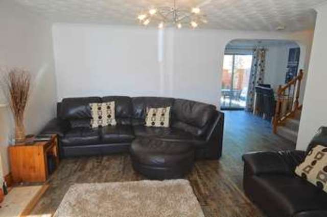 Image of 4 bedroom Detached house for sale in Wren Walk Edlesborough Dunstable LU6 at Wren Walk  Edlesborough, LU6 2RW
