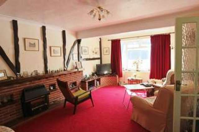  Image of 3 bedroom Bungalow for sale in Yarmouth Road Lowestoft NR32 at Yarmouth Road  Lowestoft, NR32 4AQ