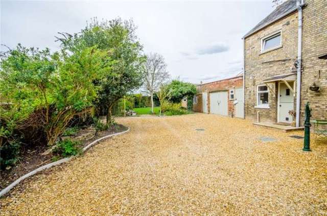  Image of 4 bedroom Detached house for sale in York Road Chatteris PE16 at Chatteris, PE16 6EB