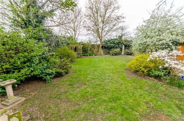  Image of 4 bedroom Detached house for sale in York Road Chatteris PE16 at Chatteris, PE16 6EB