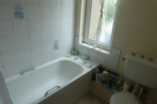  Image of 1 bedroom Apartment to rent in Yorkshire Street Rochdale OL16 at Rochdale OL16 1LA Rochdale, OL16 1LA