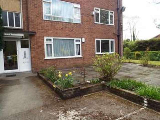 Image of 2 bedroom Property to rent in Park Lane Salford M7 at Park Lane Salford Salford, M7 4JZ
