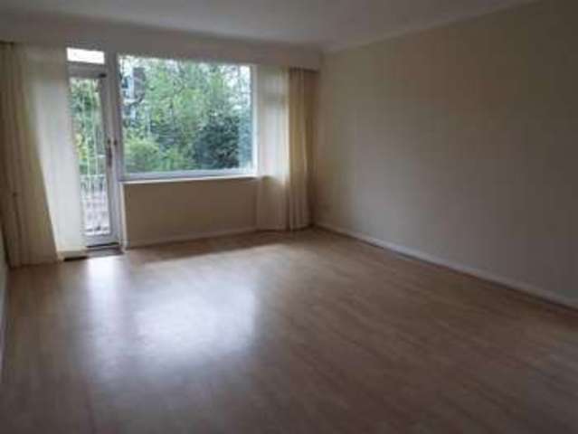  Image of 2 bedroom Property to rent in Park Lane Salford M7 at Park Lane Salford Salford, M7 4JZ