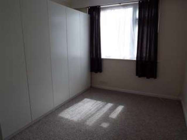  Image of 2 bedroom Property to rent in Park Lane Salford M7 at Park Lane Salford Salford, M7 4JZ