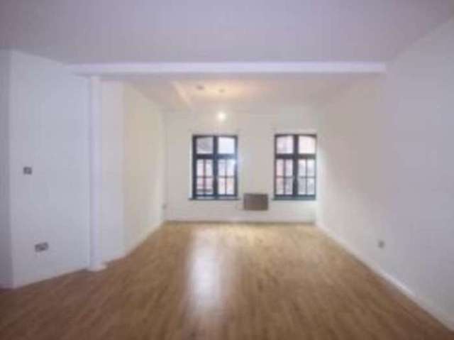  Image of 1 bedroom Flat Share to rent in Thomas Street Manchester M4 at Thomas Street Northern Quarter Manchester, M4 1DH