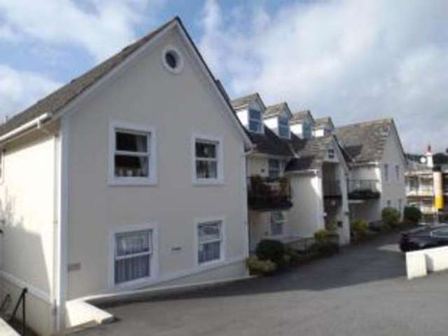  Image of 2 bedroom Flat for sale in Newton Road Torquay TQ2 at 22 Newton Road Torquay Torquay, TQ2 5BZ