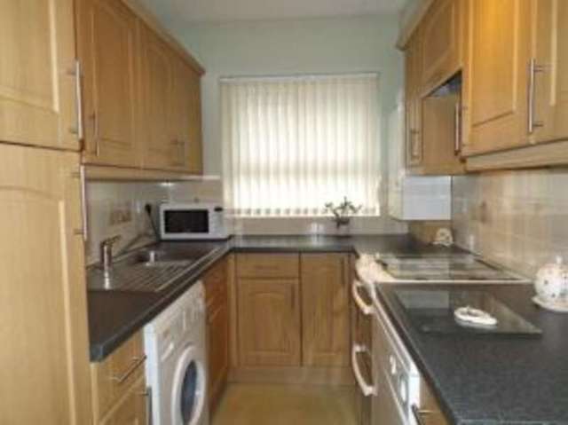  Image of 2 bedroom Flat for sale in Newton Road Torquay TQ2 at 22 Newton Road Torquay Torquay, TQ2 5BZ