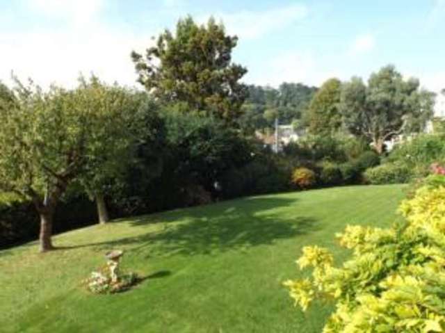  Image of 2 bedroom Flat for sale in Newton Road Torquay TQ2 at 22 Newton Road Torquay Torquay, TQ2 5BZ