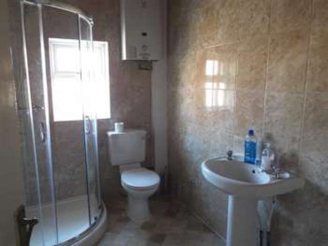  Image of 7 bedroom Property to rent in Knoll Street Salford M7 at Knoll Street Salford Salford, M7 2EQ