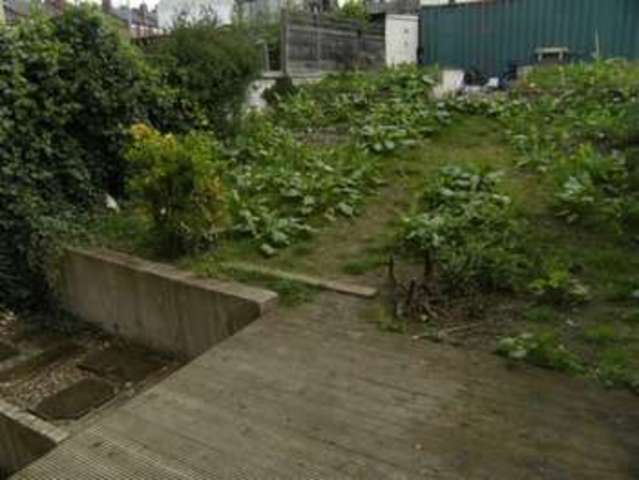  Image of 6 bedroom Property to rent in Great Clowes Street Salford M7 at Great Clowes Street Salford Salford, M7 2DY