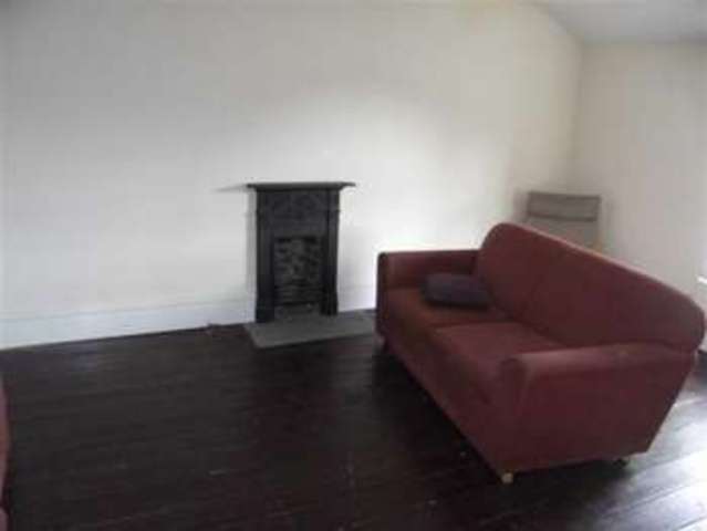  Image of 6 bedroom Property to rent in Great Clowes Street Salford M7 at Great Clowes Street Salford Salford, M7 2DY