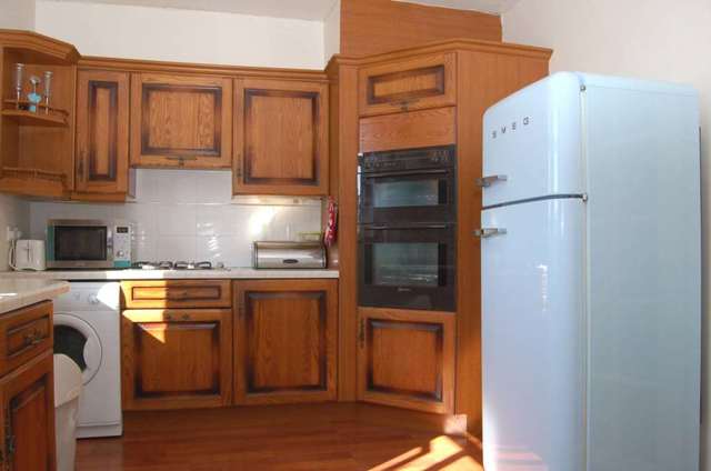  Image of 3 bedroom Cottage for sale in Walkerburn Road Glasgow G52 at Walkerburn Road  Glasgow, G52 3HY
