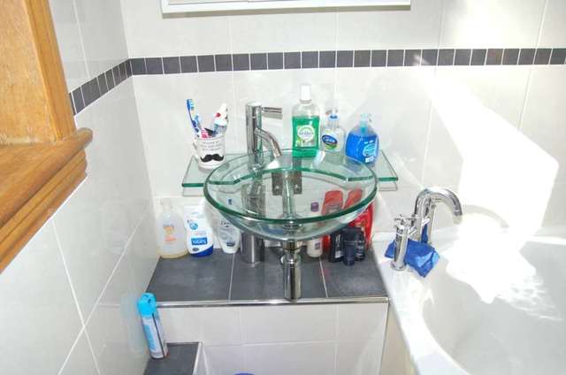  Image of 3 bedroom Cottage for sale in Walkerburn Road Glasgow G52 at Walkerburn Road  Glasgow, G52 3HY