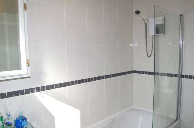  Image of 3 bedroom Cottage for sale in Walkerburn Road Glasgow G52 at Walkerburn Road  Glasgow, G52 3HY