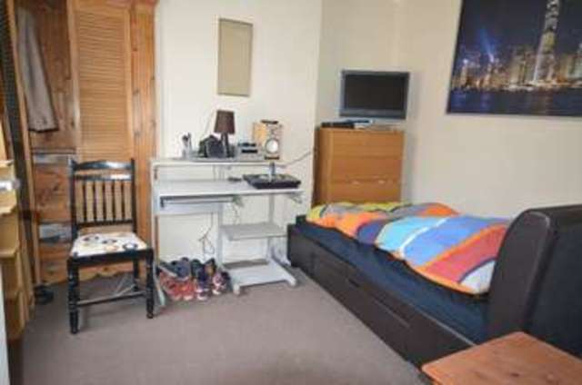  Image of 4 bedroom Terraced house to rent in Grasmere Street Leicester LE2 at Grasmere Street  Leicester, LE2 7FU