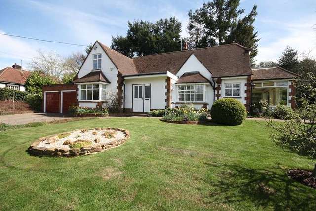  Image of 4 bedroom Detached house for sale in Reigate Road Buckland Betchworth RH3 at Reigate Rd  Buckland, RH3 7EB