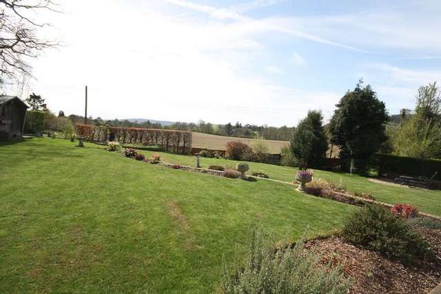  Image of 4 bedroom Detached house for sale in Reigate Road Buckland Betchworth RH3 at Reigate Rd  Buckland, RH3 7EB