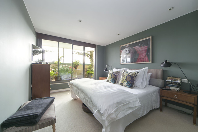  Image of 2 bedroom Apartment to rent in Garden Walk London EC2A at London, EC2A 3EW