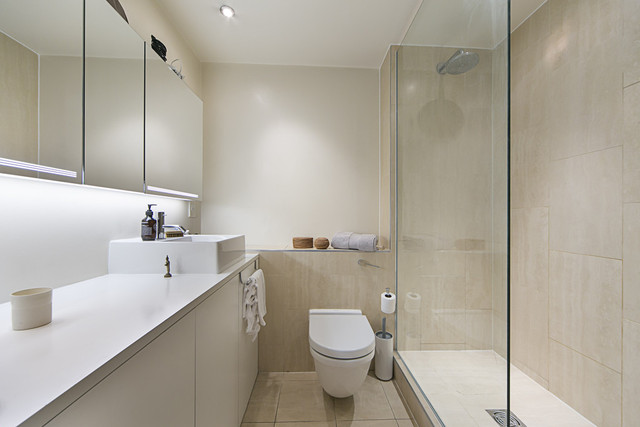  Image of 2 bedroom Apartment to rent in Garden Walk London EC2A at London, EC2A 3EW