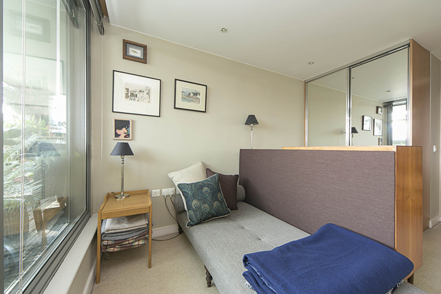  Image of 2 bedroom Apartment to rent in Garden Walk London EC2A at London, EC2A 3EW