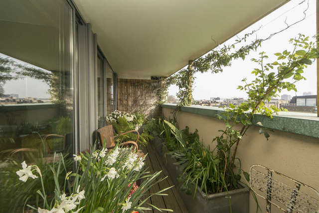  Image of 2 bedroom Flat to rent in Garden Walk London EC2A at London, EC2A 3EW