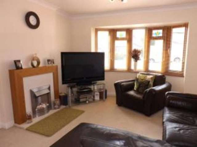  Image of 4 bedroom Detached house for sale in Abbots Road South Leicester LE5 at Leicester Leicestershire Humberstone, LE5 1DA