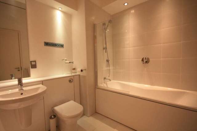  Image of 2 bedroom Apartment for sale in Hulme Hall Road Manchester M15 at Ellesmere Street Castlefield Manchester, M15 4LY