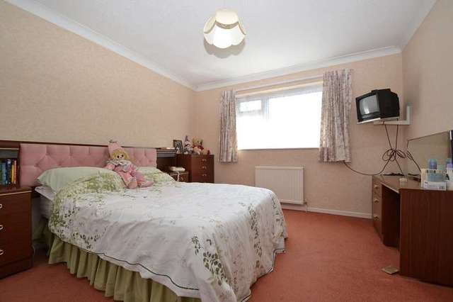  Image of 4 bedroom Semi-Detached house for sale in Alder Drive Alderholt Fordingbridge SP6 at Alderholt Fordingbridge, SP6 3EP
