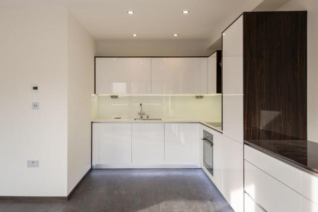  Image of 1 bedroom Flat for sale in Alie Street London E1 at Alie Street  London, E1 8DE