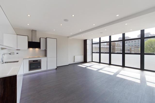  Image of 3 bedroom Ground Flat for sale in Alie Street London E1 at Alie Street  London, E1 8DE