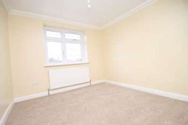  Image of 5 bedroom Semi-Detached house for sale in Alleyn Park Southall UB2 at Alleyn Park  Southall, UB2 5QU